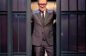 Stephen Colbert Says CBS Bowed to FTC Strain, Dropped Interview With Democrat